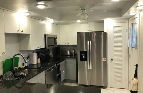 Fort Pierce Condo | Escape to the beach on Hutchinson Island