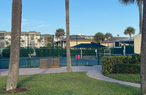 Fort Pierce Condo | Escape to the beach on Hutchinson Island