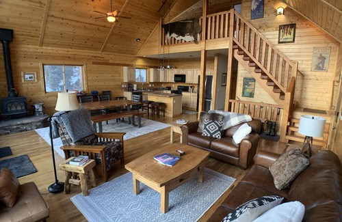 Valley of the Sun Cabin | Escape to the Mountains! Relax with a gorgeous front row view of Mt. Sherman.