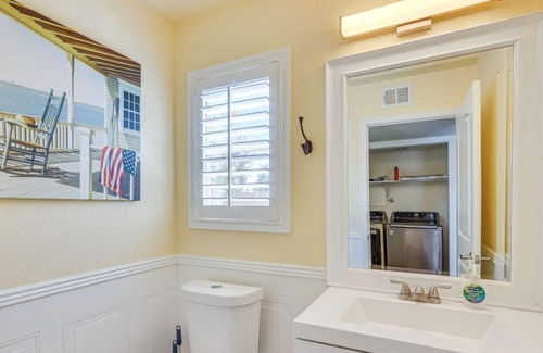 La Buena Vida House | Escape to this gorgeous Glendale, AZ home where luxury meets relaxation