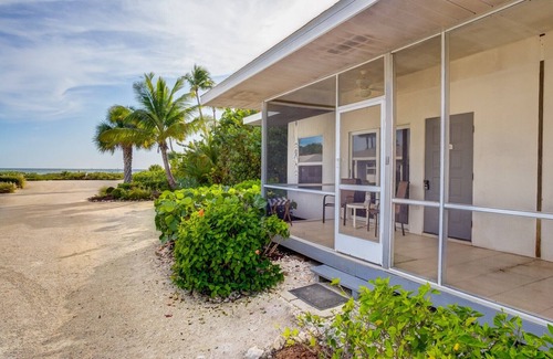 Sanibel Condo | Escape to your own West Gulf beach cottage !