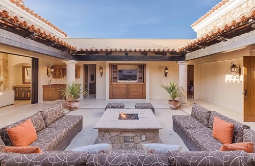 Los Cabos House | Escape to Your Perfect Getaway