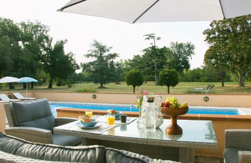 Vigueron Bed & Breakfast | Escudes