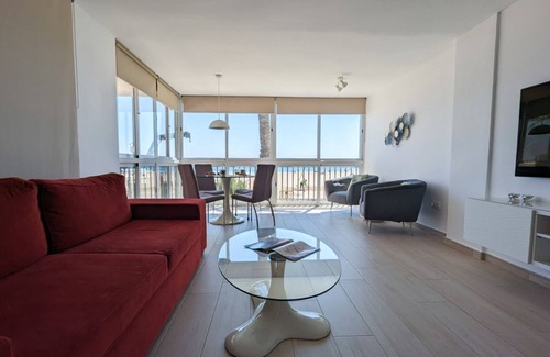 Cala Apartment | ESMERALDA sea front apartment