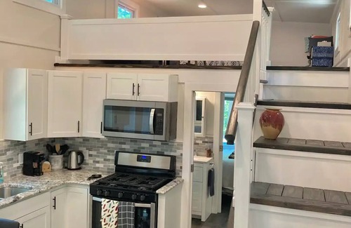 Mount Marion House | Esopus Creek modern Tiny house Retreat!