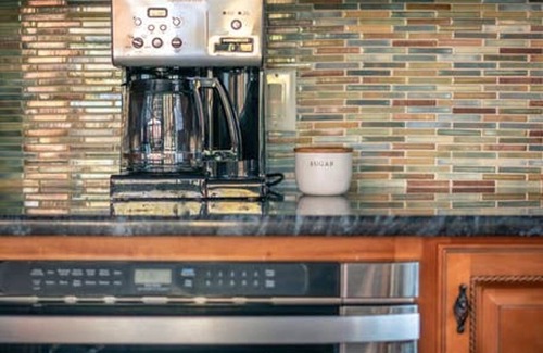 New Paltz House | Esopus Escape: Secluded Escape with Hot Tub & Fireplace