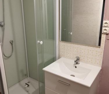 L'Isle-d'Espagnac House | Espace Fakayo