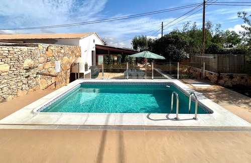 Triquivijate Villa | Espectacular Villa con piscina privada,Wifi