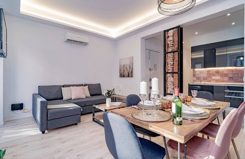 Malasana Apartment | Espléndido y Radiante Apto. en C/Manuela Malasaña