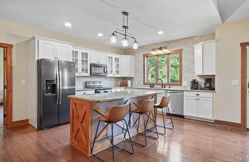 New Plymouth House | Espolon Ranch | Outdoor Igloo | Pickleball