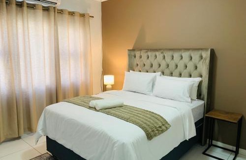 Windhoek Apartment | Essence Lifestyle Self-Catering Accommodation - Academia
