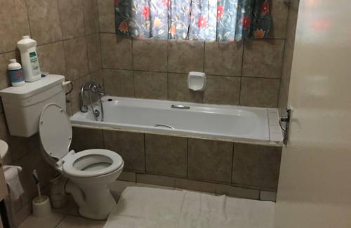 Windhoek House | Essence of Africa Guesthouse