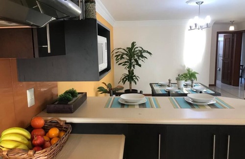 Guadalajara Apartment | *~Estacionamiento Seguro ¬ WiFi ¬ 5 min Expo GDL~ Restaurantes y Plaza del Sol*