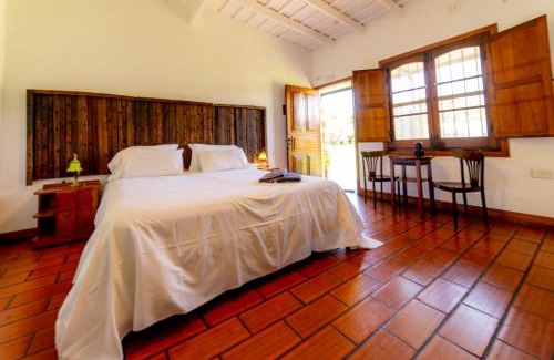 San Antonio de Areco Hotel | Estancia La Cinacina