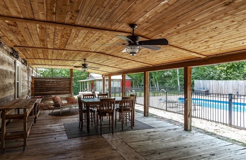 Gallatin Cabin | Estate of Grace | Private Pool | Lakeview