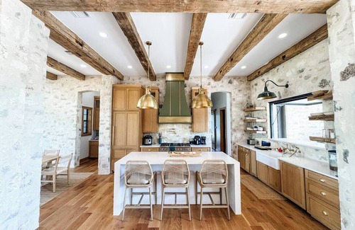 Fredericksburg House | Estate & Sunday House at The Sanctuary