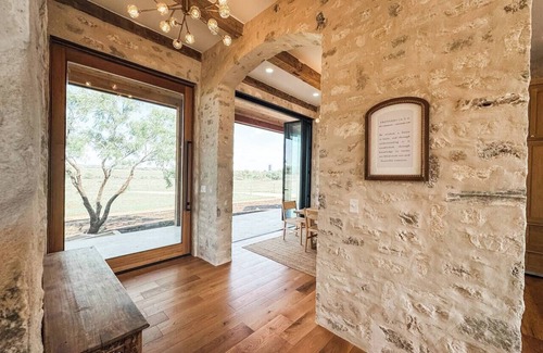 Fredericksburg House | Estate & Sunday House at The Sanctuary