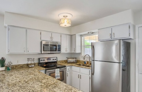 Thomas Drive House | Estrella del Mar n3-minute walking to the beach, restaurants and shops!