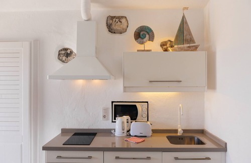 El Golfo Apartment | Estudio Andrea, coastal gem with great sunsets (El Golfo)
