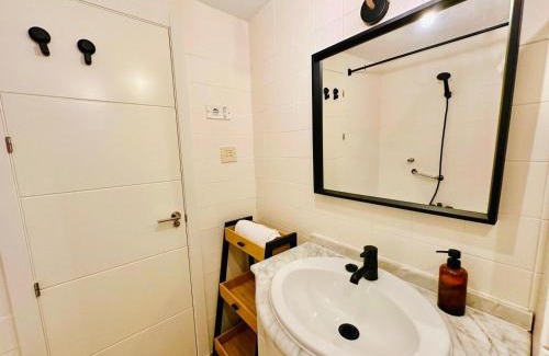 Mezquitilla Apartment | Estudio Pepa Luna Algarrobo Beach