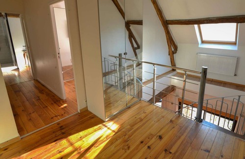 Bailly Apartment | "Etang" Vaste appartement duplex (200m2) donnant sur un grand jardin privatif|capacité 14 personnes