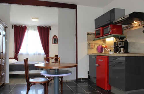 Pezenas Apartment | Etap-apparts de Pézenas