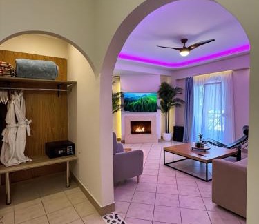 Stomio Apartment | Etherial Suite with Mountain View Fireplace & Indoor Jetted Tub