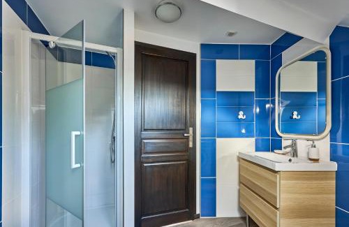 Bernieres-sur-Mer House | Ethoucky - Maison à 300m de la plage