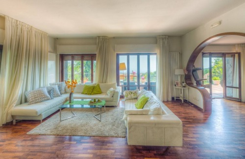 Nicolosi Villa | Etna Luxury Home - Luxurious and panoramic villa on Etna with swimming pool and tennis court.
