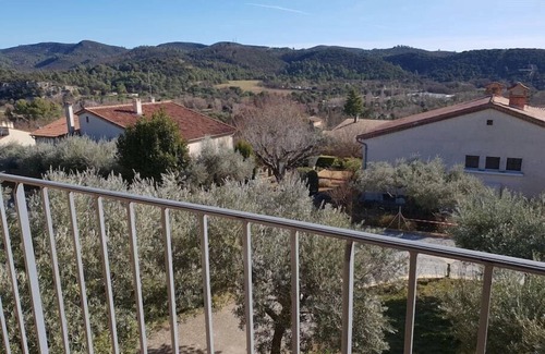 Greoux-les-Bains Apartment | Etoile Lou Cigaloun Ana Location