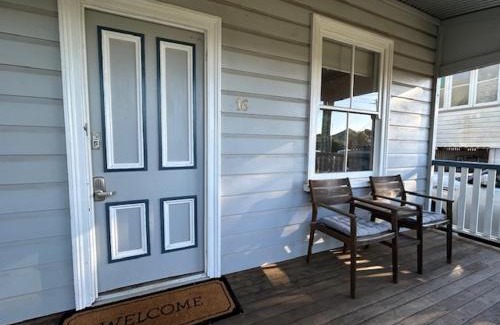 East Toowoomba House | Eton Cottage - Central Boutique Stay