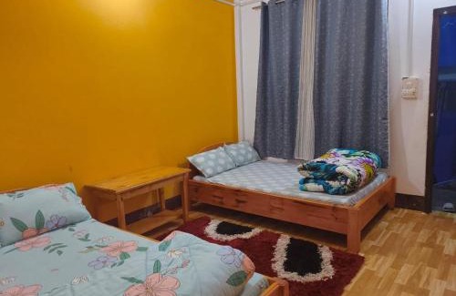 Bomdila House | Eton Homestay