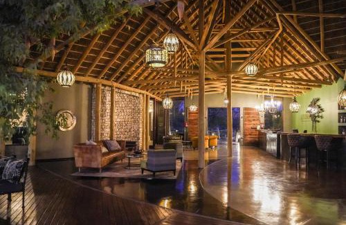 Okaukuejo Cabin | Etosha Oberland Lodge