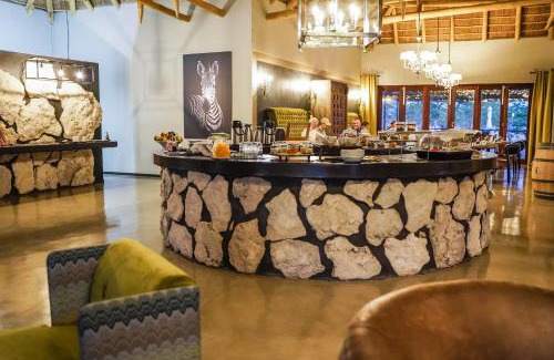 Okaukuejo Cabin | Etosha Oberland Lodge