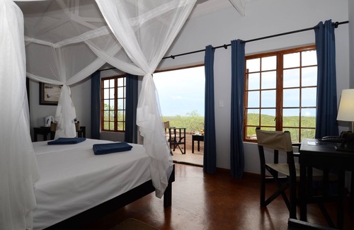 Okaukuejo Cabin | Etosha Safari Lodge