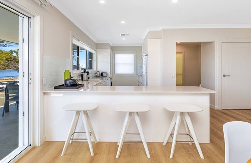 Ettalong Beach House | Ettalong Waterfront Retreat