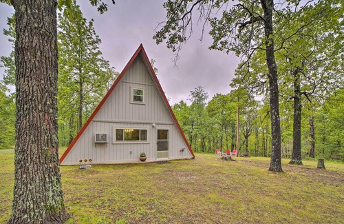 Eucha Apartment | Eucha A-Frame w/ Fire Pit: Just 1 Mi to Lake!