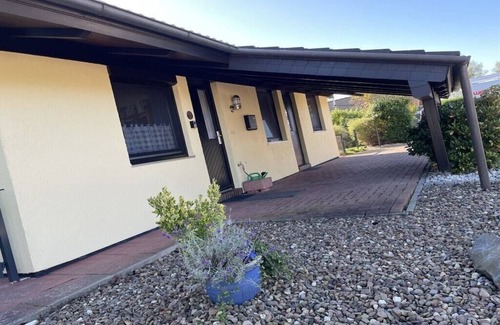 Butjadingen House | Eul Holiday Home J 4 Comfortable holiday residence