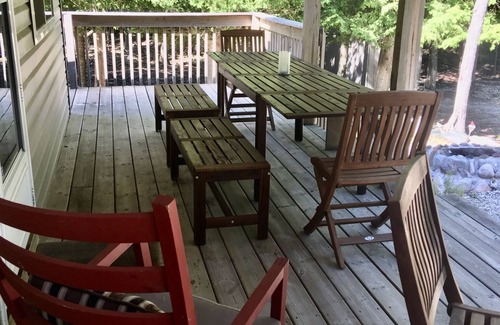 Bois Blanc Island House | Eulenhaus or Owlhouse - Fall colors coming