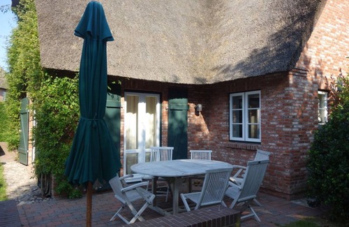 Borgsum House | Eulenluke - Owl hatch in Borgsum - your vacation home to feel good in