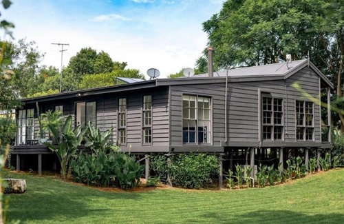 Broke House | Eune House Close to Weddings and Wineries