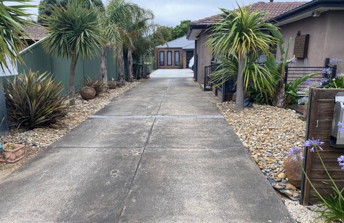 Wendouree House | EUREKA GOLD STAYS 2 BEDROOMS & 2 BATHROOMS . WENDOUREE BALLARAT . NO PETS