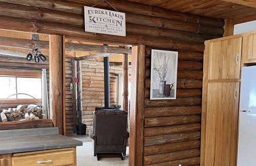 Mellen Cabin | Eureka Lake Log Cabin Retreat
