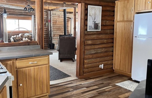 Mellen Cabin | Eureka Lake Log Cabin Retreat