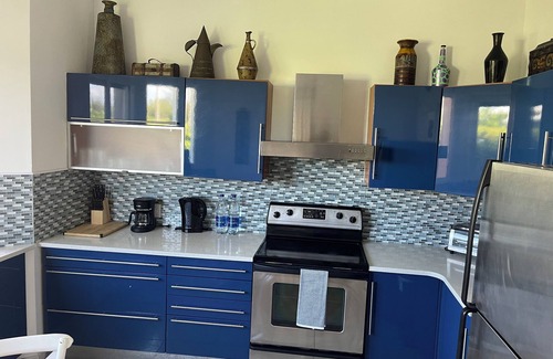 Bahamas Terrace House | European designed townhouse with boat dock access and 5 mins walk from beach.