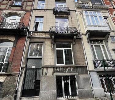 Wijk van de Squares Apartment | European District Apartment Seven