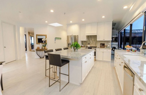 Del Mar House | European Living in the Heart of Del Mar-Minutes from the beach!