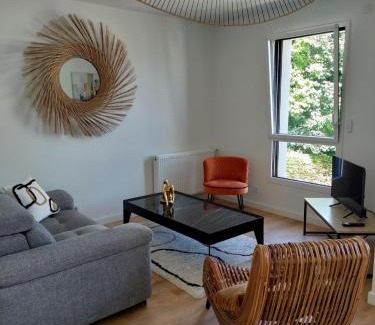 Fouesnant Apartment | Evasion chic au coeur de la ville et proche plage - Garage privé - Deux chambres