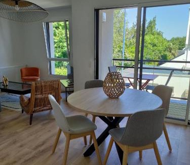 Fouesnant Apartment | Evasion chic au coeur de la ville et proche plage - Garage privé - Deux chambres