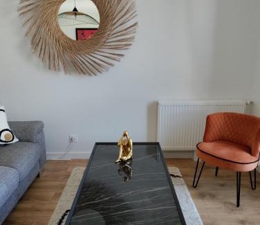 Fouesnant Apartment | Evasion chic au coeur de la ville et proche plage - Garage privé - Deux chambres